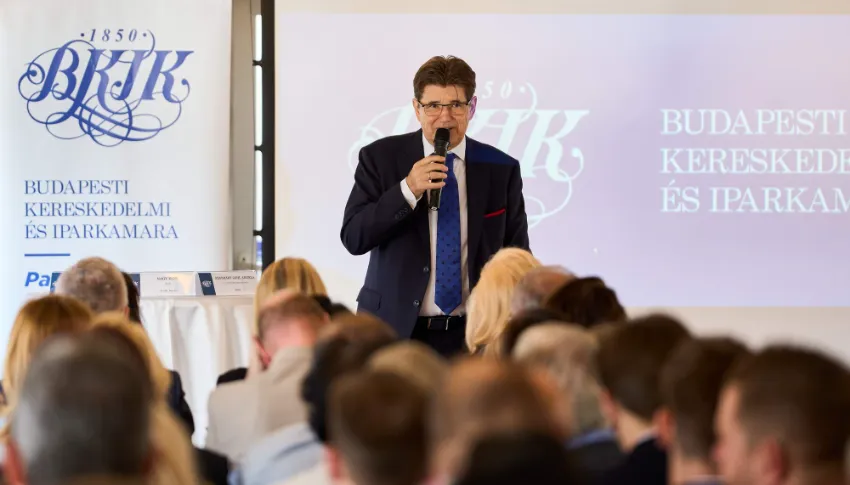 Nagy Elek, az MKIK és BKIK elnöke, valamint Steiner Attila, energetikáért felelős államtitkár beszélgetése