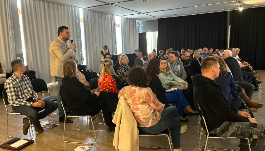 Adóváltozások, közösségépítés, vállalkozásmenedzsment