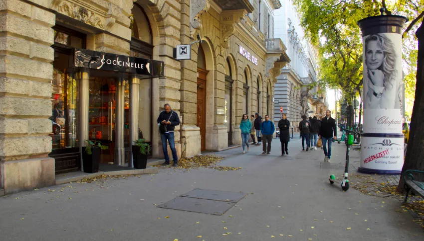 Az Andrássy út - egy világváros elegáns sugárútja  Hogyan valósult meg egy reformkori gondolat „új idők, új dalai ”-val?