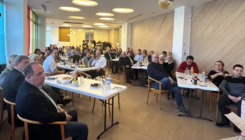Kiemelkedő részvétel mellett zajlott a kőbányai vállalkozói reggeli