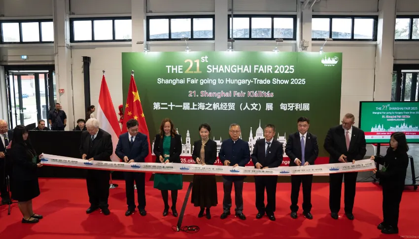The Shanghai Fair Trade Show was held in Budapest with the cooperation of BKIK