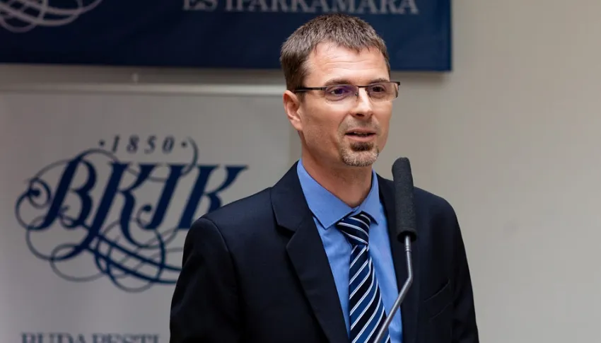 Beszélgetés Varga Zoltánnal, a BKIK Szakképzési Irodájának vezetőjével 