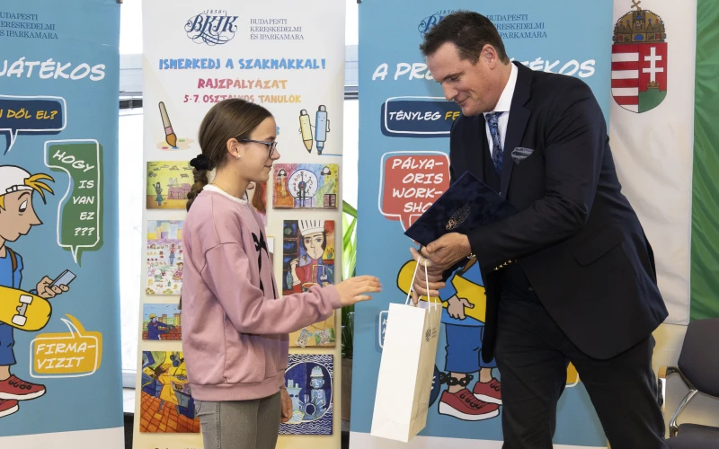 2025.11.26.BKIK rajzverseny--44