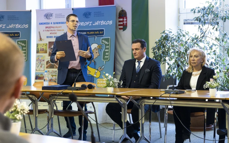 2025.11.26.BKIK rajzverseny--8